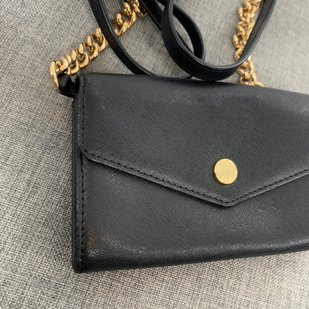 New Michael Michael Kors Black Saffiano Cross bag Pockets Gold Shoulder Strap - Picture 6 of 11